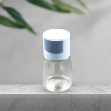 Salt shaker with precise measurement for perfect seasoning